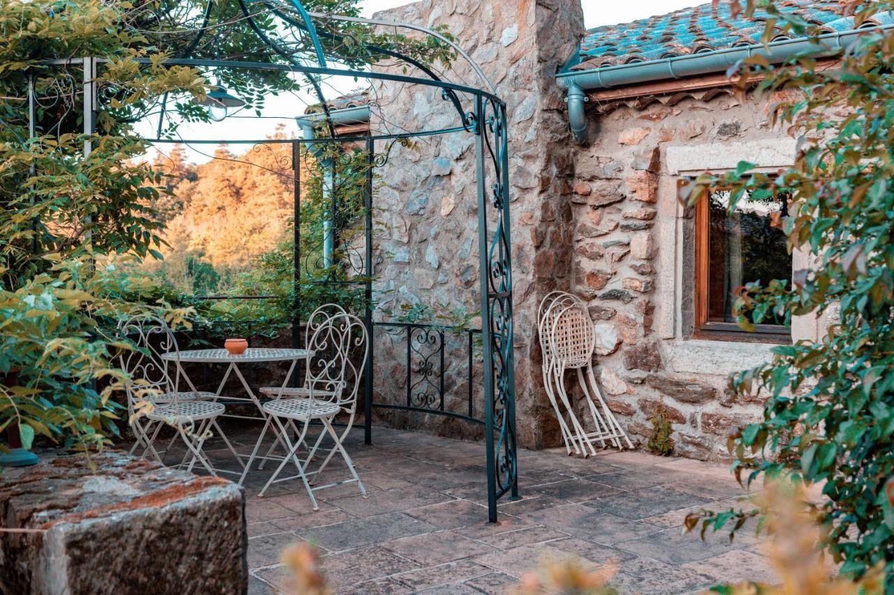 Maison D'Hotes Le Hameau De La Mure Saint-Laurent-du-Pape Dış mekan fotoğraf
