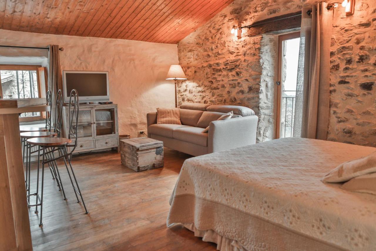 Maison D'Hotes Le Hameau De La Mure Saint-Laurent-du-Pape Dış mekan fotoğraf