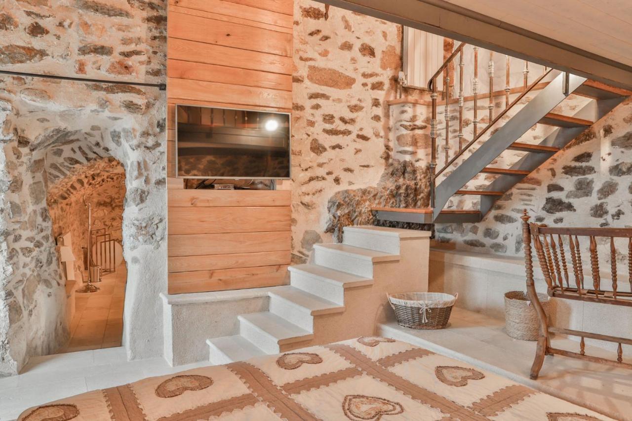 Maison D'Hotes Le Hameau De La Mure Saint-Laurent-du-Pape Dış mekan fotoğraf